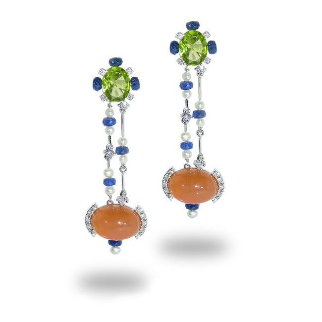 Ohrringe aus brillantem Weißgold, Saphiren, Peridoten und Rhodochrositen.