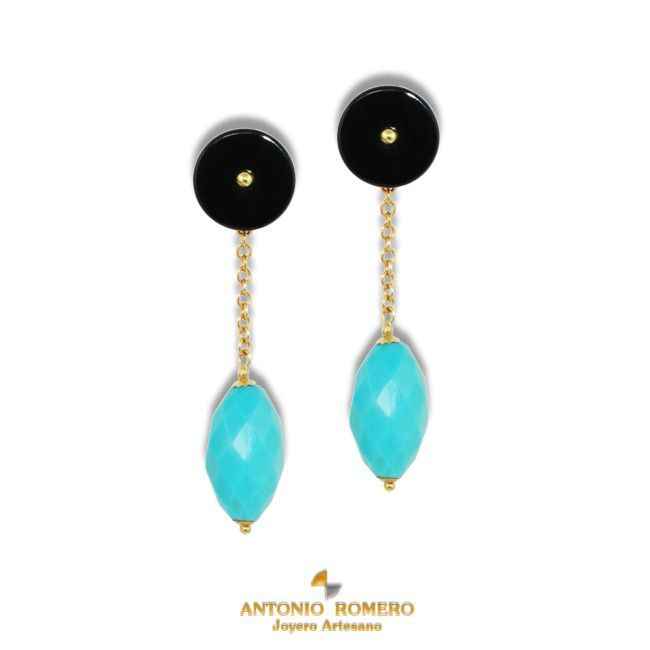 Pendientes oro amarillo, turquesas y onix.