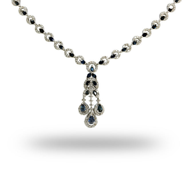 Halskette aus Weißgold mit Diamanten und Saphiren