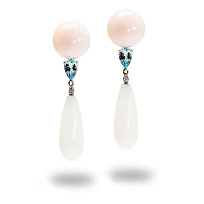 Pendientes en oro blanco con corales y agua marina