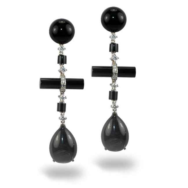 Pendientes en oro blanco con onix y diamantes.