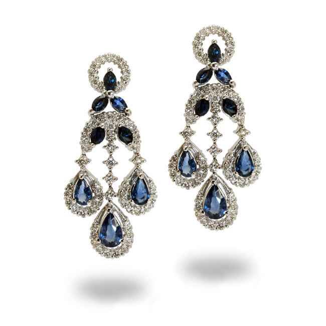 Pendientes en oro blanco con diamantes y zafiros pera.