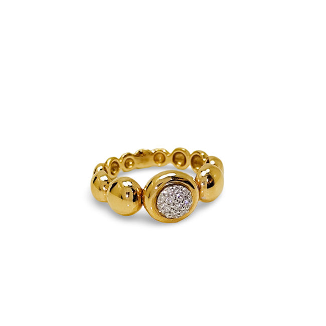 Rose gold ring with diamond center