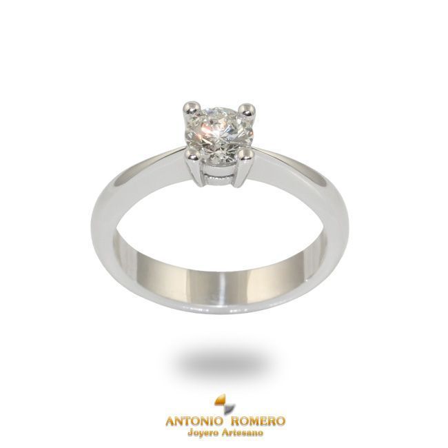 Engagement white gold ring with 0.43 diamond