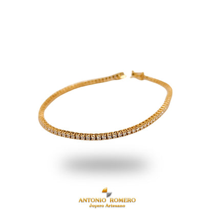 Rose gold tenis bracelet with 1.90 cts brilliant-cut diamonds.