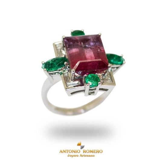 White gold ring with two-tone tourmaline, emeralds and diamonds